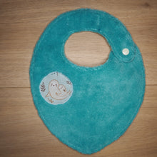 Charger l'image dans la galerie, bavoir bleu pour bébé aux motifs d'animaux marins