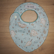 Charger l'image dans la galerie, bavoir bleu pour bébé aux motifs d'animaux marins