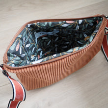 Charger l'image dans la galerie, sac en velours marron