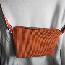 Charger l'image dans la galerie, sac en velours marron