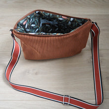 Charger l'image dans la galerie, sac en velours marron