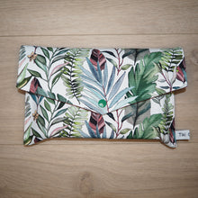 Charger l&#39;image dans la galerie, pochette pour livre de poche aux motifs de feuillages
