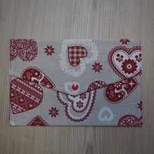 Charger l'image dans la galerie, pochette pour livre motifs coeurs montagnards
