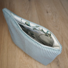 Charger l&#39;image dans la galerie, petite trousse de toilette bleu, intérieur feuillage
